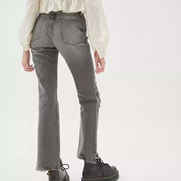 BDG Mid-Rise Bootcut Jean – Destroyed Grey Denim - Size 27 - Picture 2 of 16